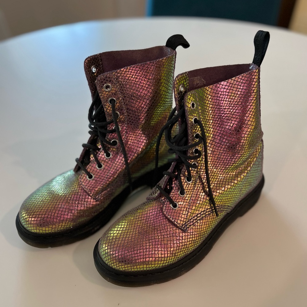 RARE Dr Martens 1460 Iridescent Pascal Pink Metallic Suede Boots Size 9/41